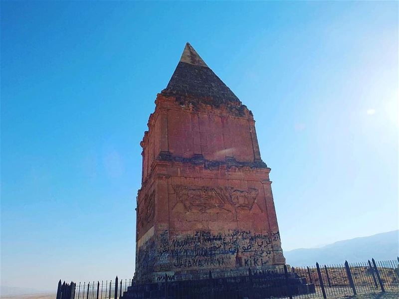 El  Qamouh  pyramid by @edwardkhourylb Hermel  hermel_city  bekaa ... (El Hermel, Béqaa, Lebanon)