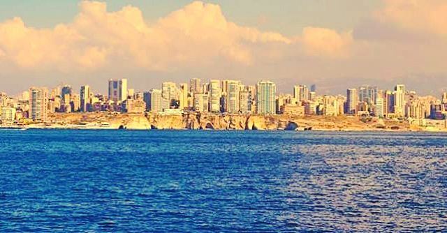 El Raouché 🌊 Beirut 's main sights Lebanon  Lebanese  Mediterranean ... (Raouché)