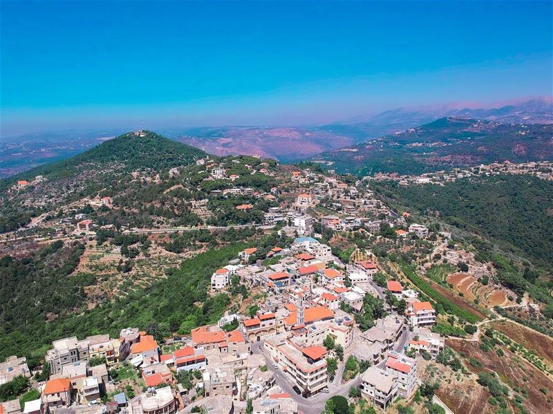 Elevate your perspective!..... lebanon  roum  nature  vacation ... (Roûm, Al Janub, Lebanon)