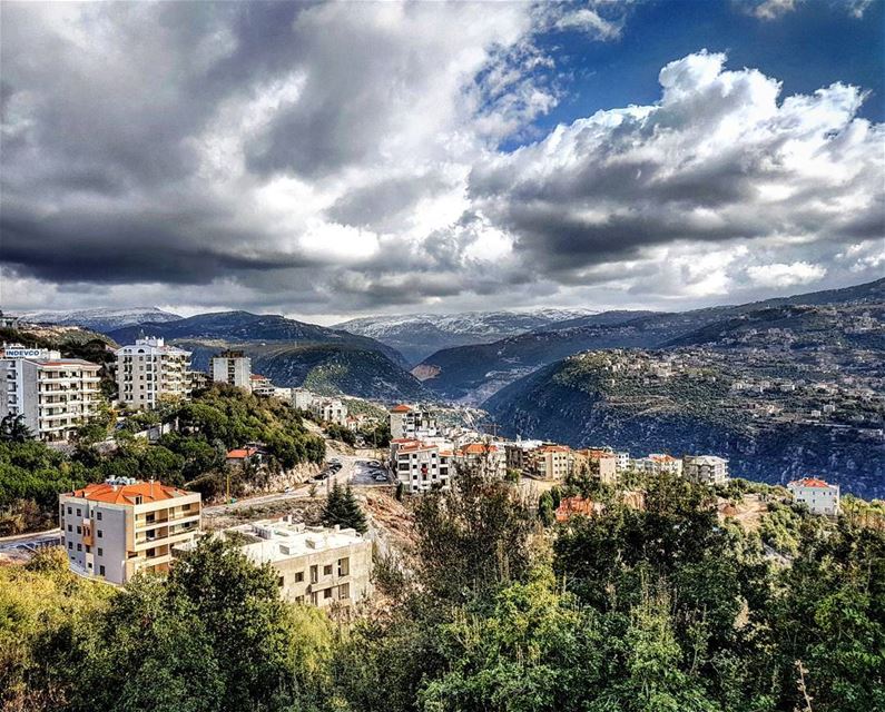 Elevation  rising  higherground  lebanese  winter  landscape  aajaltoun ... (Aajaltoûn, Mont-Liban, Lebanon)