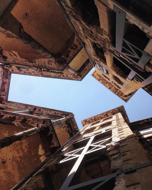 enclosure • (Beit Beirut)