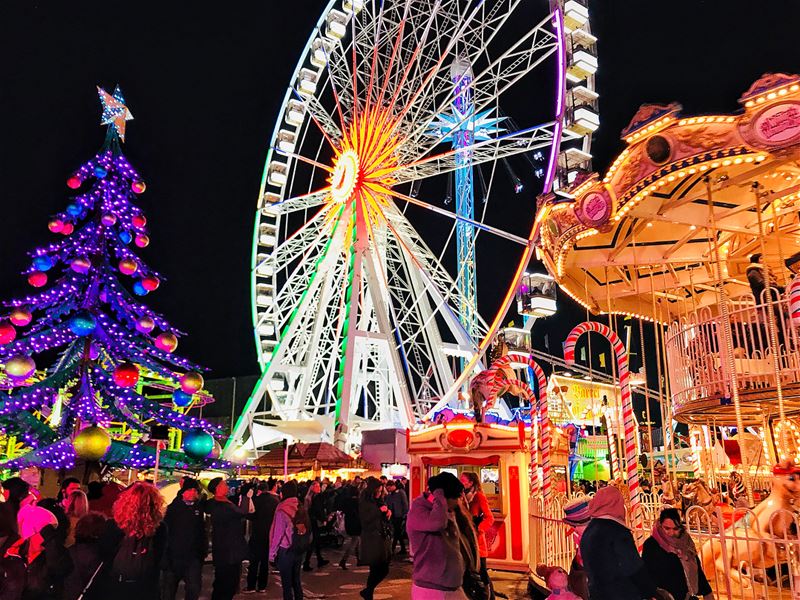 • English version •A dazzling Christmas world at Winter Wonderland in... (Winter Wonderland)