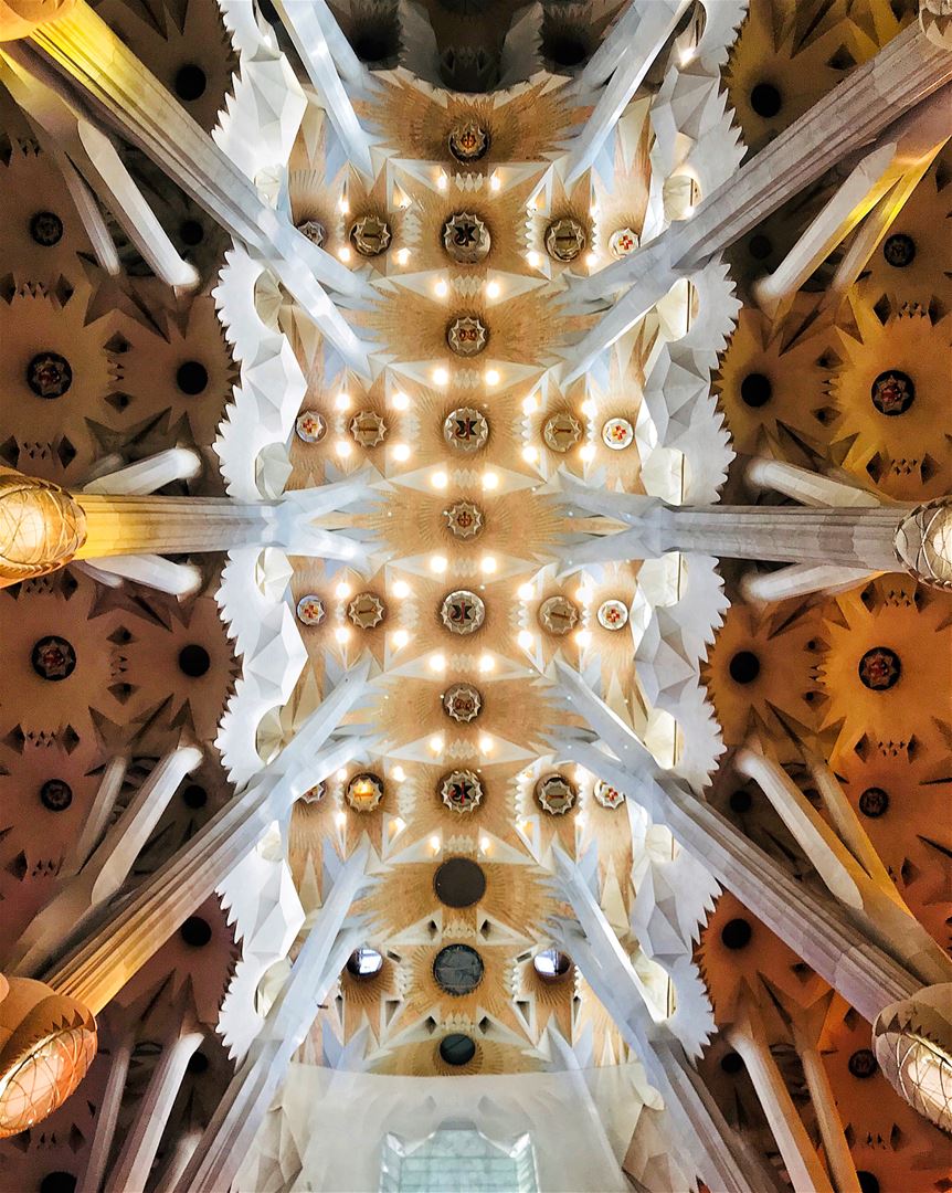 • English version •Gaudí’s Sagrada Familia is a must see when you are in... (Basílica de la Sagrada Família)