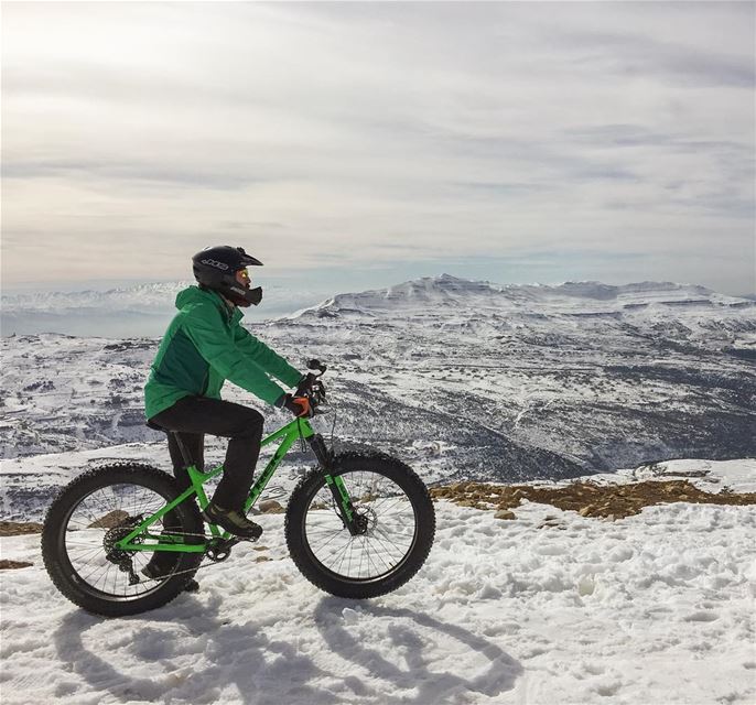 Enjoy the view ! Only in @zaarourclub 🚴🏻⛷  Lebanon  whatsuplebanon ... (Zaarour Club)