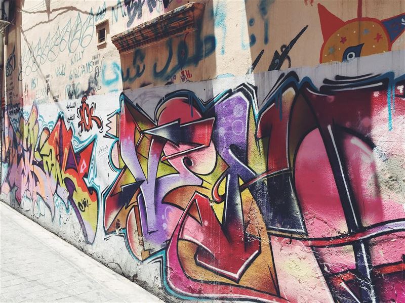Epic; What is your height? ... streetart  livelovebeirut ... (Hamra, Beyrouth, Lebanon)
