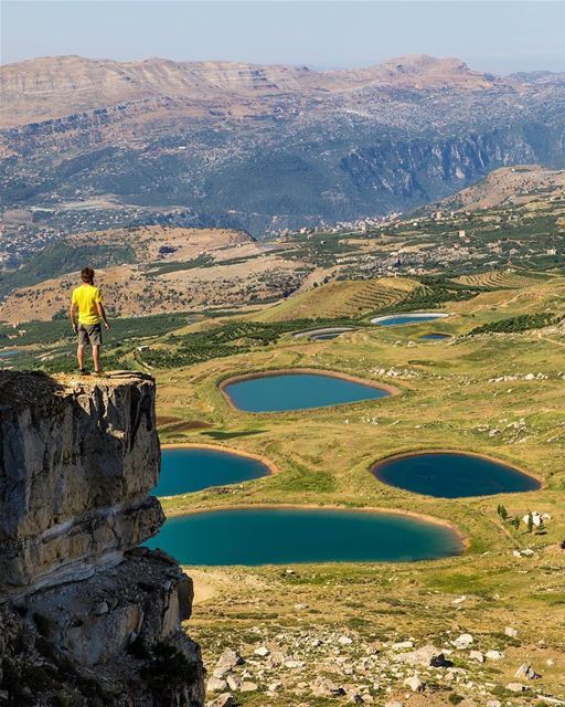 Escape the ordinary ⛰💛 هنا  لبنانBy @haigmelikian  Akoura  MontLiban ... (Akoura, Mont-Liban, Lebanon)