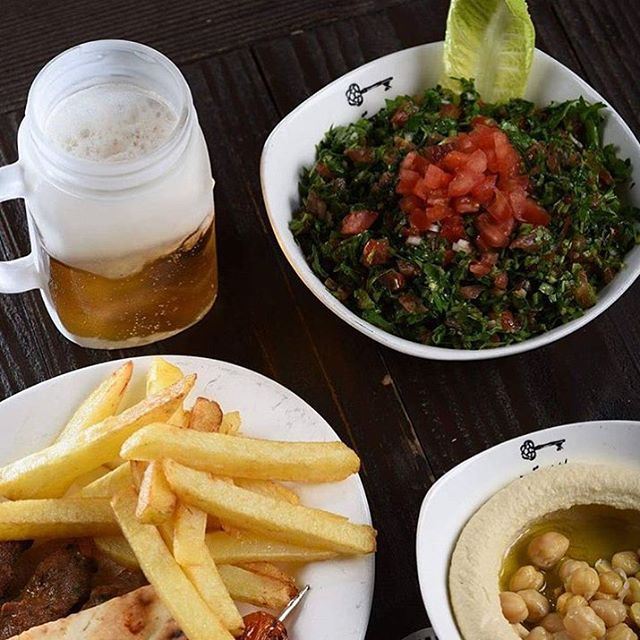 Even if it's rain @beitnazha @jbeil still open and i am eating wonderful lebanese food  (Beit Nazha)