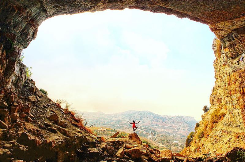 Even in the dark we climb-Cave woman 🦇 Mgharet Afqa Grotto Cave...