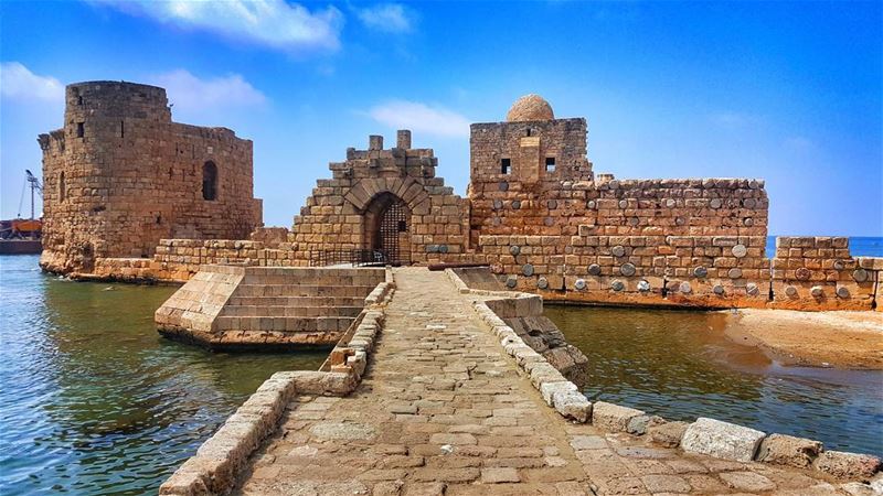 "Every big castle was once started with a single block; despise no small... (Saïda, Al Janub, Lebanon)