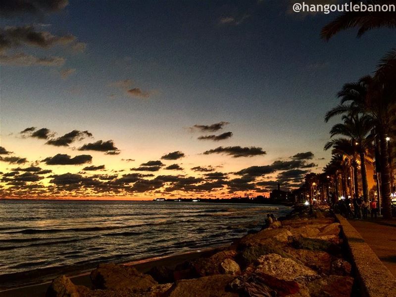 Every season is spectacular in  Tyre.بتحلا الجلسة بغيوم ونسمات تشرين.—... (Tyre, Lebanon)