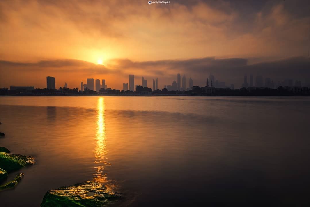 Every sunrise with it is own beauty..... Dubai  mydubai  uae ... (Dubai, United Arab Emirates)