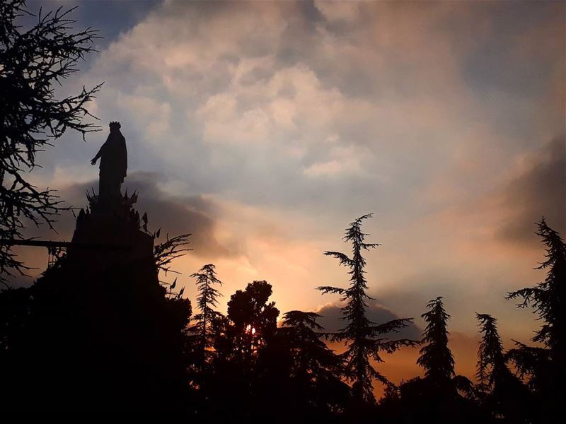 Every  sunset is an  opportunity to  reset 🌅🙇 harissa  stmary ... (The Lady of Lebanon - Harissa)