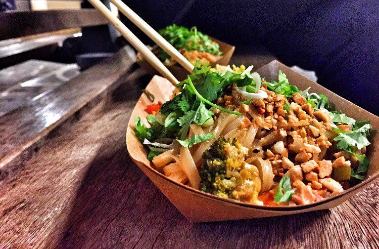 Everyone eats and drinks . Yet only few appreciate the taste of food 😍🍜🍝 (Downtown)