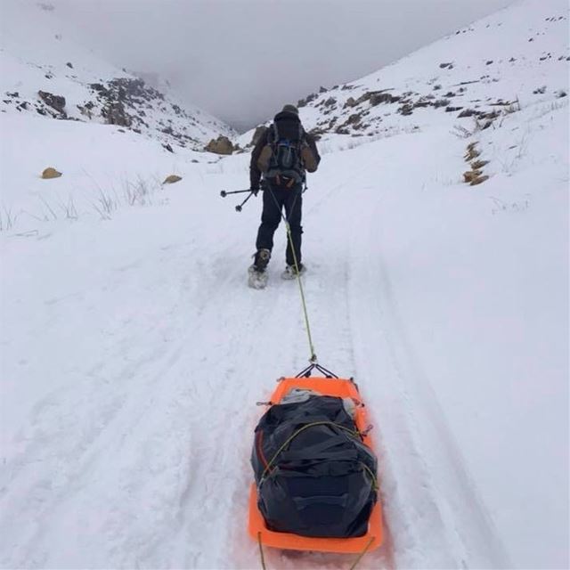 Everywhere is within walking distance if you have the time. lebanon ... (Jord el Aaqoûra)