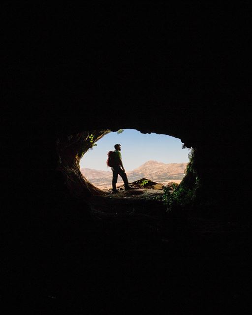 Exploring the upper chambers of the Rweiss cave and cooling down after a... (Akoura, Mont-Liban, Lebanon)