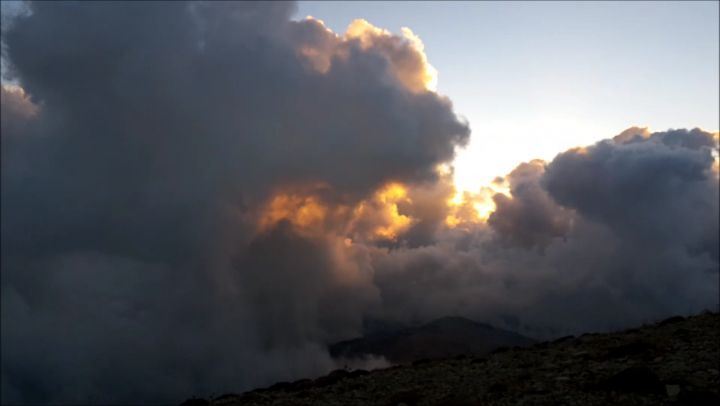 Explosive Sunset 🎶📽️🌫️🔥☀️ drama  timelapse  clouds  sunset  nature ...