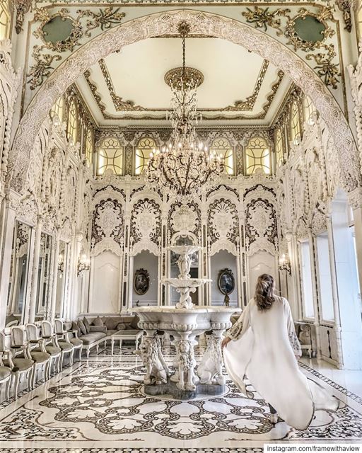 ~ f l o a t i n g ~..This ancient breathtaking hall, with its stunning... (Saïda, Al Janub, Lebanon)