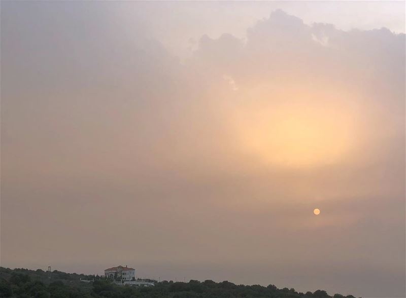 Faded sunset💛 ...