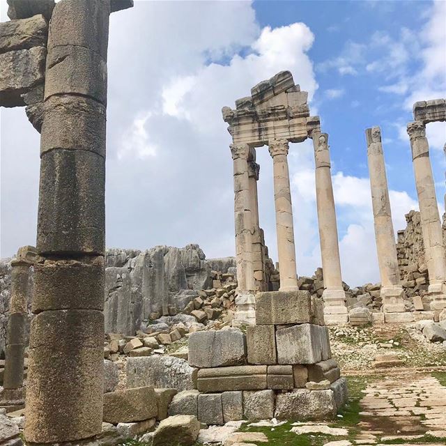  faqra  kfardebian  adonis  templeofadonis  qalaatfaqra  mountlebanon ... (Faqra Ruins)