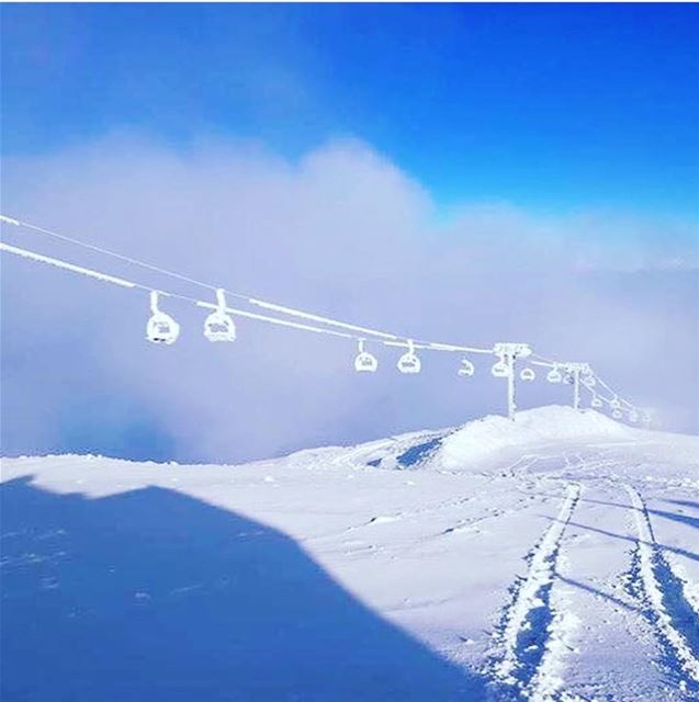  Faraya mzaar kfardebian photo credit @beiruting  livelovelebanon  lebanon... (Mzaar Kfardebian)