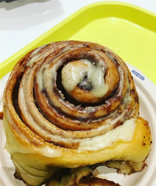 Feast your eyes on this Cinnabon 👀🤤. drool food eat yummy nomnom... (Beirut, Lebanon)