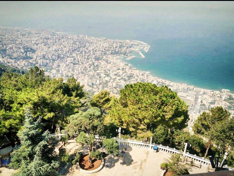 Feeling on top of the world 🌎 🇱🇧Good morning people ☀️ photography ... (Harisa, Mont-Liban, Lebanon)