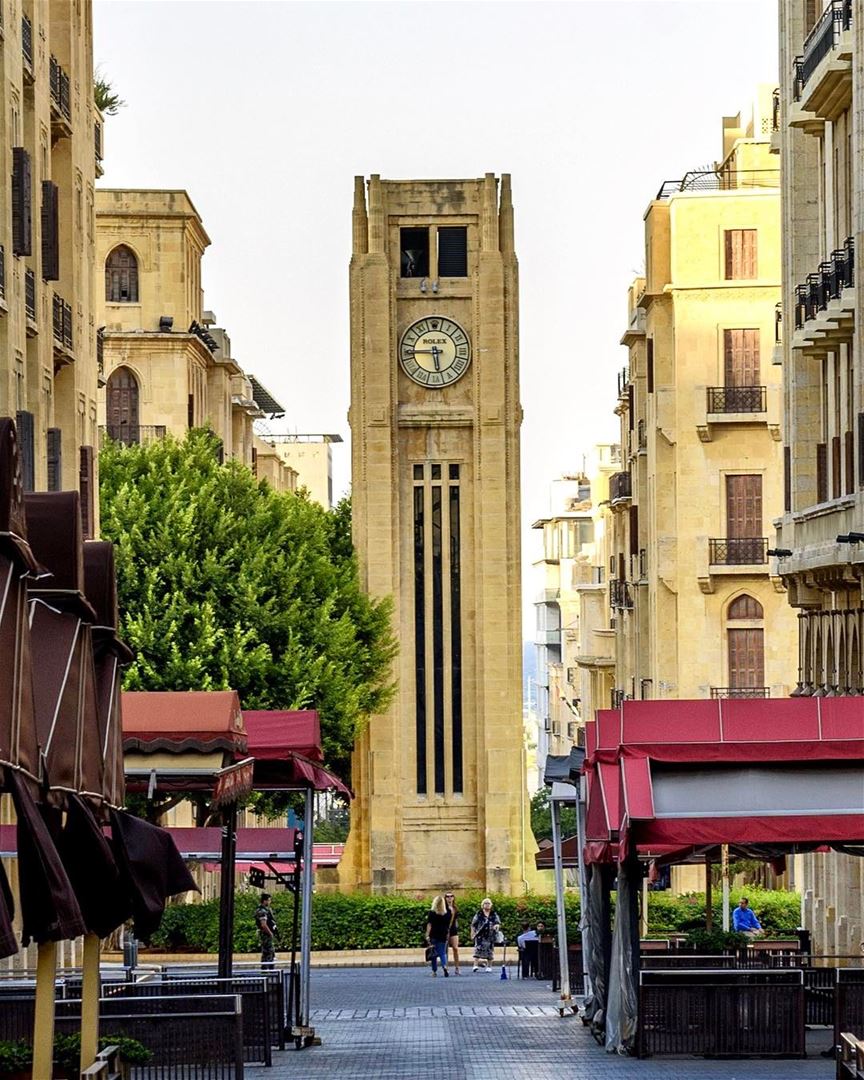 Fim de semana perfeito para caminhar pelo centro de Beirute. Esta é a... (Downtown Beirut)
