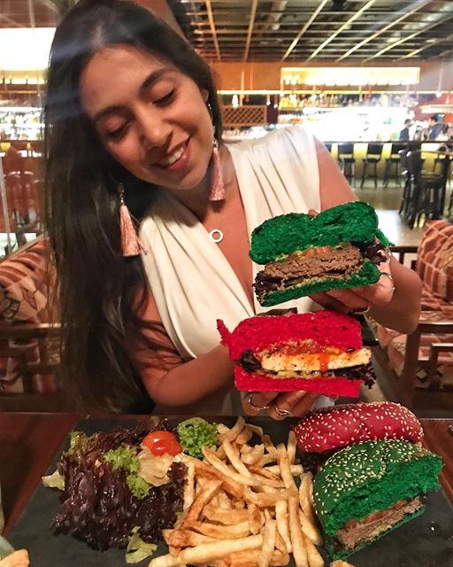 Finally got my chance to take a photo with these green & red burgers 🍔 on... (Cali - La Casa Latina)