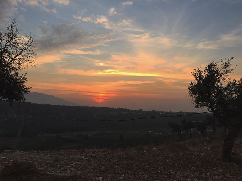 Find shelter سوريا   lebanon  akkar  bebnine  sunset ... (Bebnine)