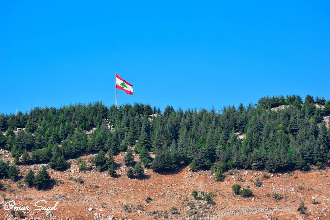 First lebanese flag raised in falougha   flag  lebanese  lebanon ... (Jabal Fâloûgha)