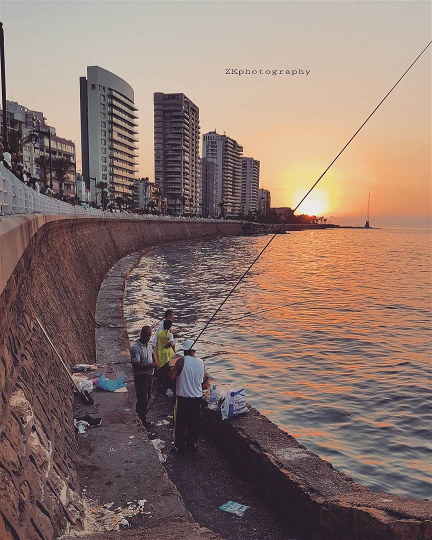 Fishing time 🌟 * ptk_lebanon  livelovelebanon  beirutconnected ... (Ain El Mreisse, Beyrouth, Lebanon)