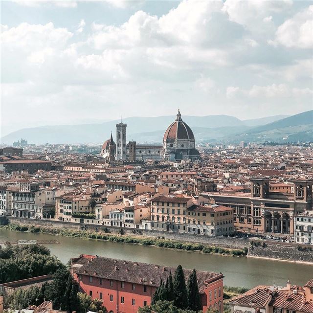 Florence is like a diamond that I keep looking at from different angles to... (Piazzale Michelangelo)