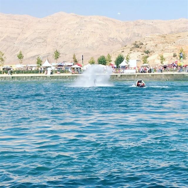 Fly like a Superman & Dive like a Dolphin 🐬  richardkarnaby  flyboard ...