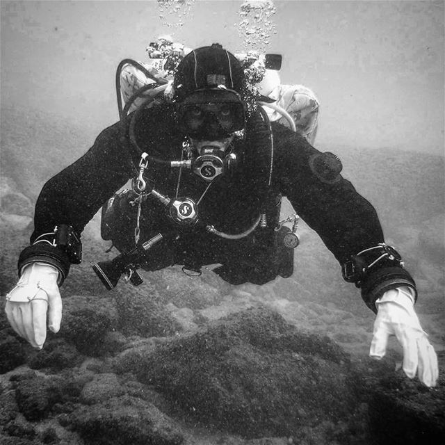 Flying in a dense environment -  ichalhoub in  jounieh  Lebanon shooting...