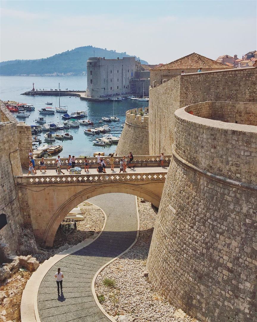 [follow me on Facebook for more pictures/ link in bio].... wow_planet... (Old City in Dubrovnik)