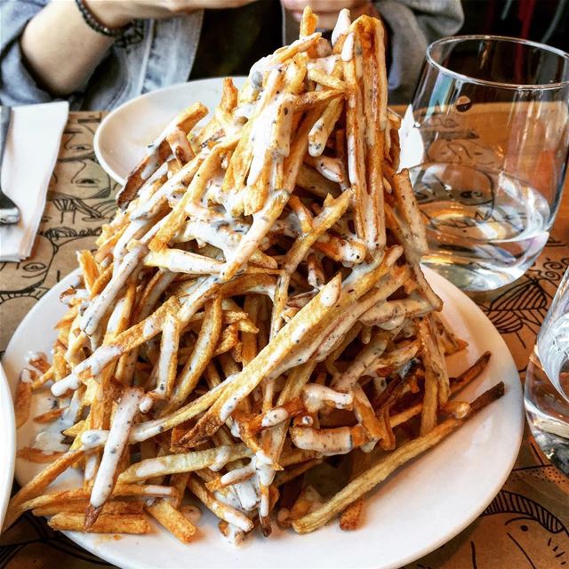Food for the soul...and the hips  frenchfries  foodporn ... (Popolo)