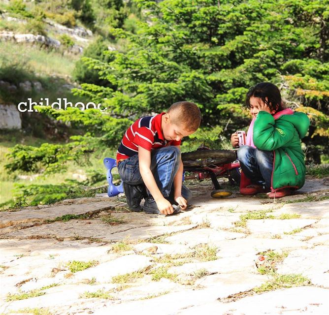 For kids, happiness is more important than pride. kids  play  playing ... (Fnaïdek, Liban-Nord, Lebanon)