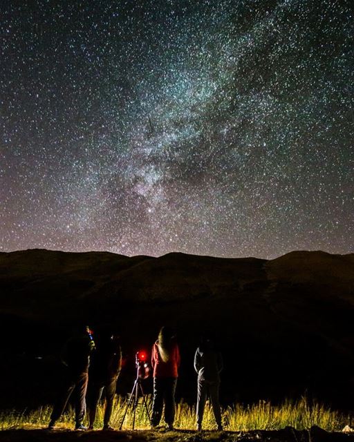 For the love of sky🌌📸: @elieggemayel ..... campingvibes  camp ... (Oyoun oreghoch)