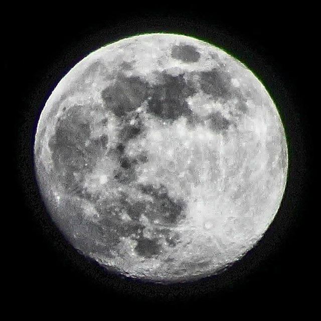 For the love of the full moon 🌚☄ @chemalipascale  sergesarkisphotography... (El Kfour, Mont-Liban, Lebanon)