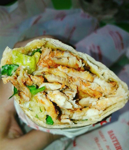 For the shawarma lovers 💛 kissthecooklb  foodcraving  foodlover  food ...
