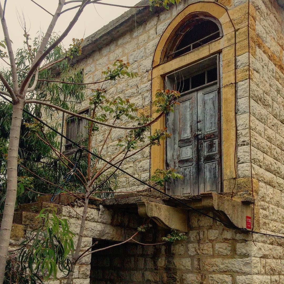 Forgotten...💛💚 photography  photographie  landscape  paysage  old ... (Lebanon)