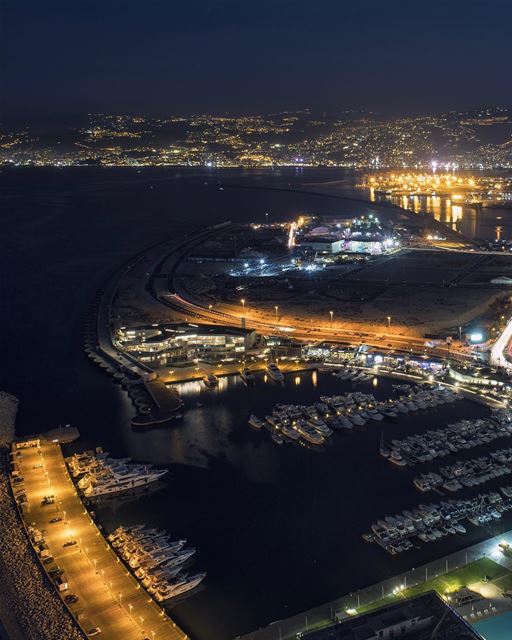 Foto inédita do Yacht Club de Beirute @beirutyachtclub 🇱🇧 Unpublished... (Beirut Yacht Club)