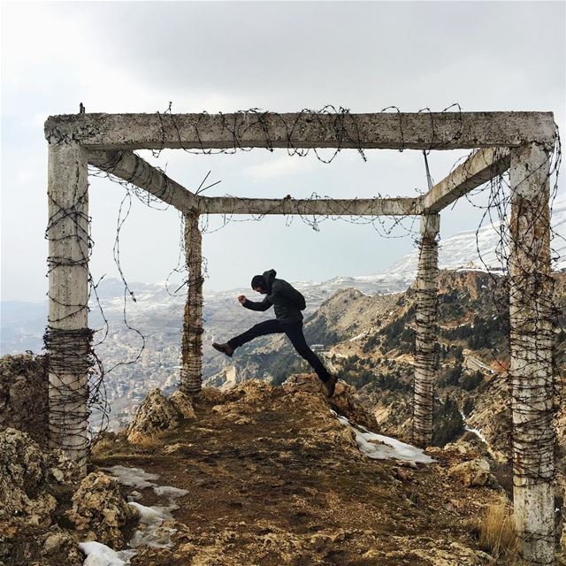 Framed in a cube 💠 @theglobejumpers  globejumpers ... (Cedars of God)