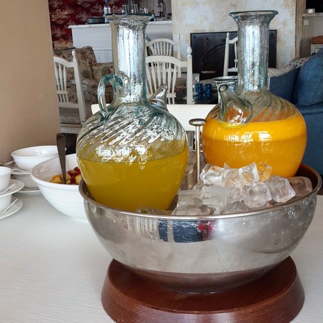 Fresh and Healthy! Have you tried Tournesol breakfast yet? Available a la...