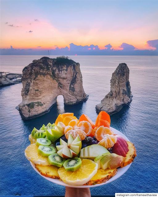 Fresh fruits anyone? Nothing in the world beats the taste of Lebanon :) 🍇� (Beirut, Lebanon)