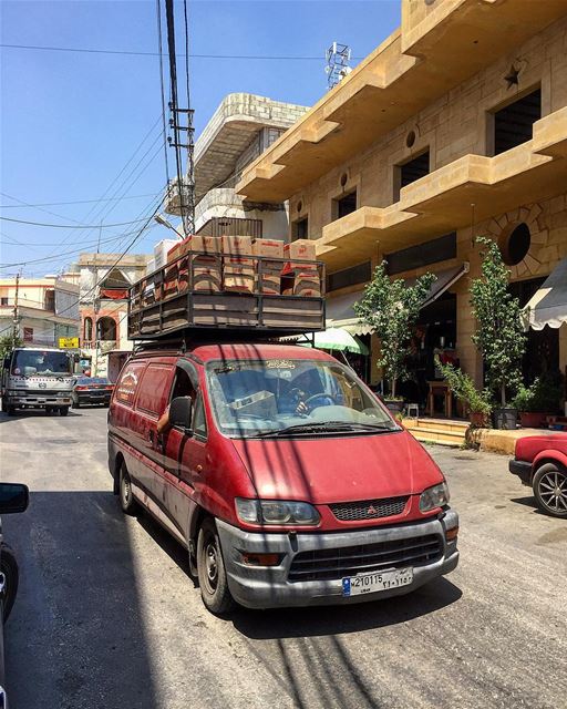 Fresh morning produce delivery in South Lebanon Village of Kfarsir ... (كفرصير)