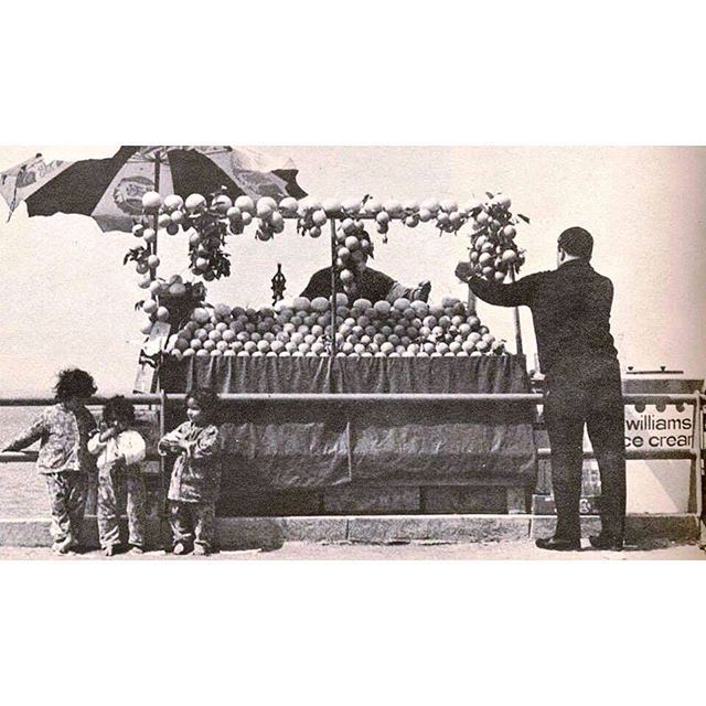 Fresh Orange Juice, Beirut Raouche  In 1950 .