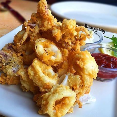 Fried Calamari 🍴🐙 calamari Photo taken by @hungrymoey  (The Cheesecake Factory Lebanon)