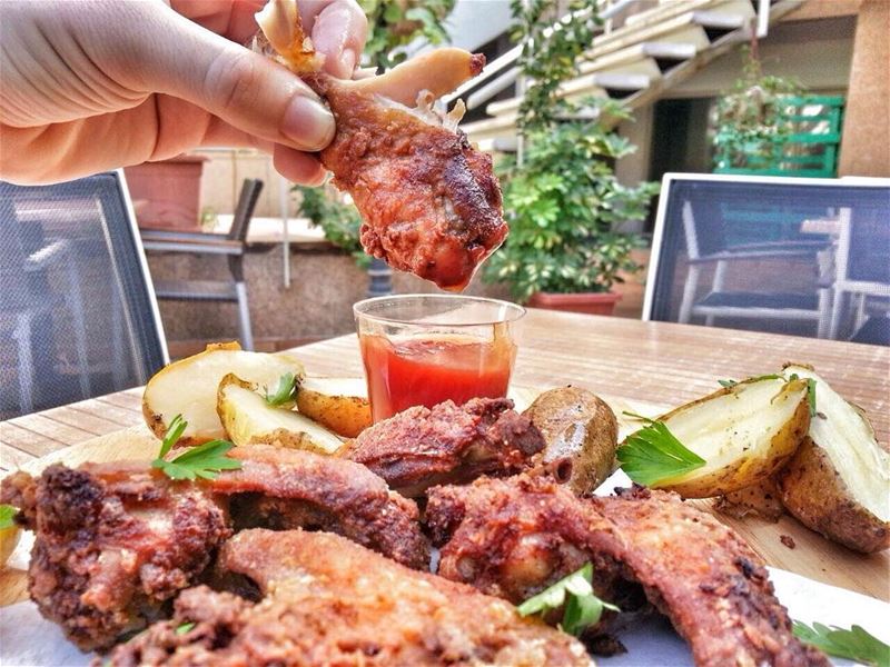 Fried Chicken Wings with Fried Baby Potatoes and Fasoulia Arida for Lunch... (Em's cuisine)