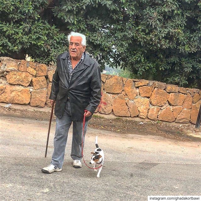 Friendشب..... dogismansbestfriend  morningwalk  dailyencounter ... (Baabda District)